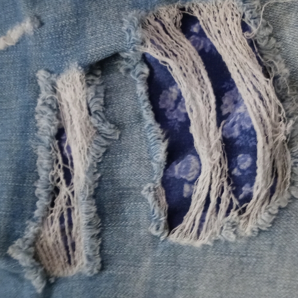 Harper Light Blue Distressed Denim Shorts Size 27 - Picture 3 of 4